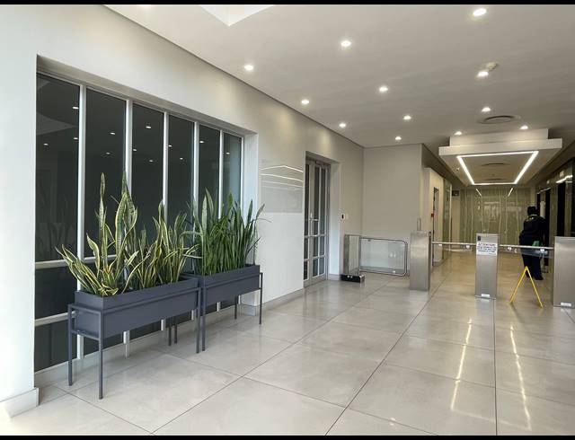 723M² OFFICE TO LET IN SANDTON CENTRAL